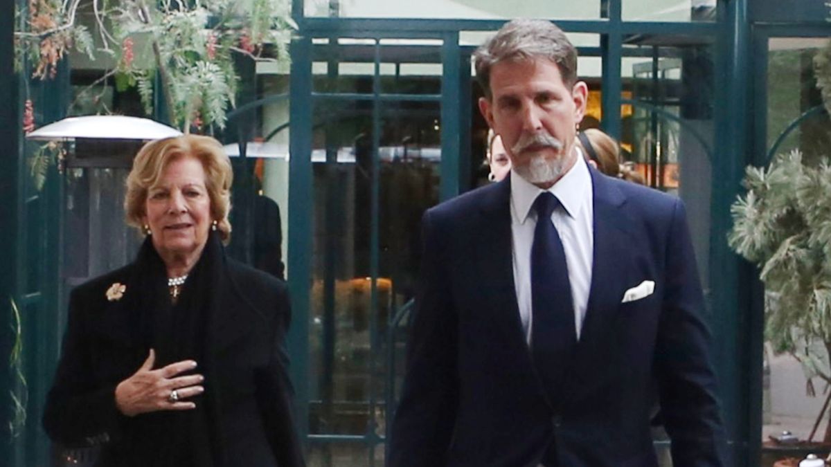 Η οικογένεια Ντε Γκρες στο μνημόσυνο της Τατιάνας Ραντζιβίλ στο Παρίσι -Οι royals που έδωσαν το «παρών» 1