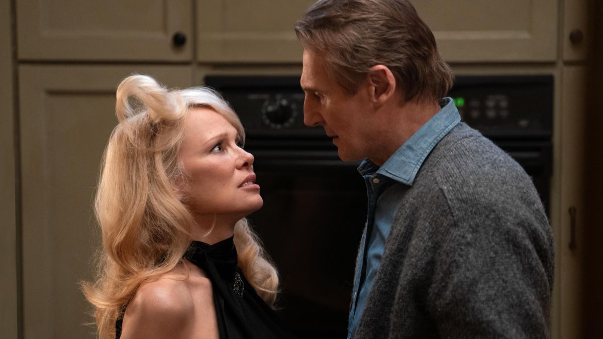 Pamela Anderson για Liam Neeson: «Τα vibes μεταξύ μας ήταν αληθινά»
