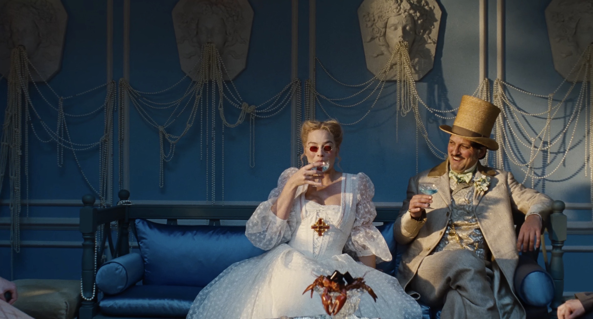 Wuthering Heights: Τα εκπληκτικά κοστούμια της ταινίας αξίζουν ένα βραβείο από μόνα τους 8