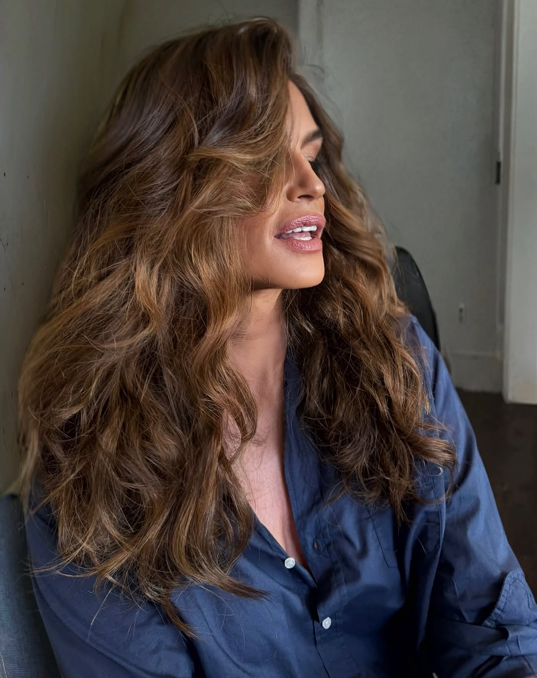 Cindy Crawford: Ο Δημήτρης Γιαννέτος δημιουργεί το αγαπημένο κούρεμα της σεζόν 3