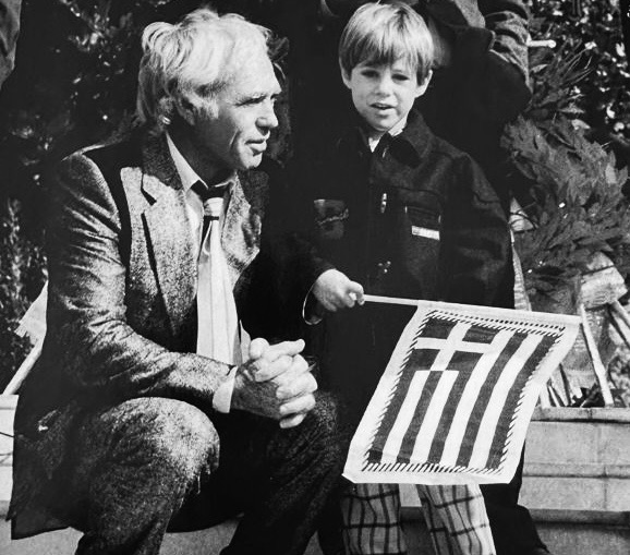 Πάρης Κασιδόκωστας: Η σπάνια φωτογραφία με τον πατέρα του, Γρηγόρη Κασιδόκωστα 1