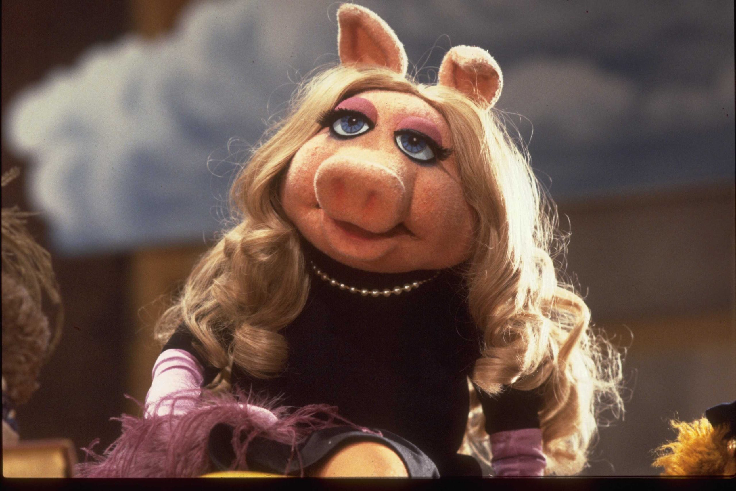 Miss Piggy: Diva, fashion icon και διαχρονικό σύμβολο γυναικείας ενδυνάμωσης