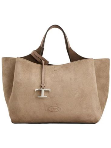 6 κομψά basics που θα φοράτε στο γραφείο όλη την άνοιξη 10