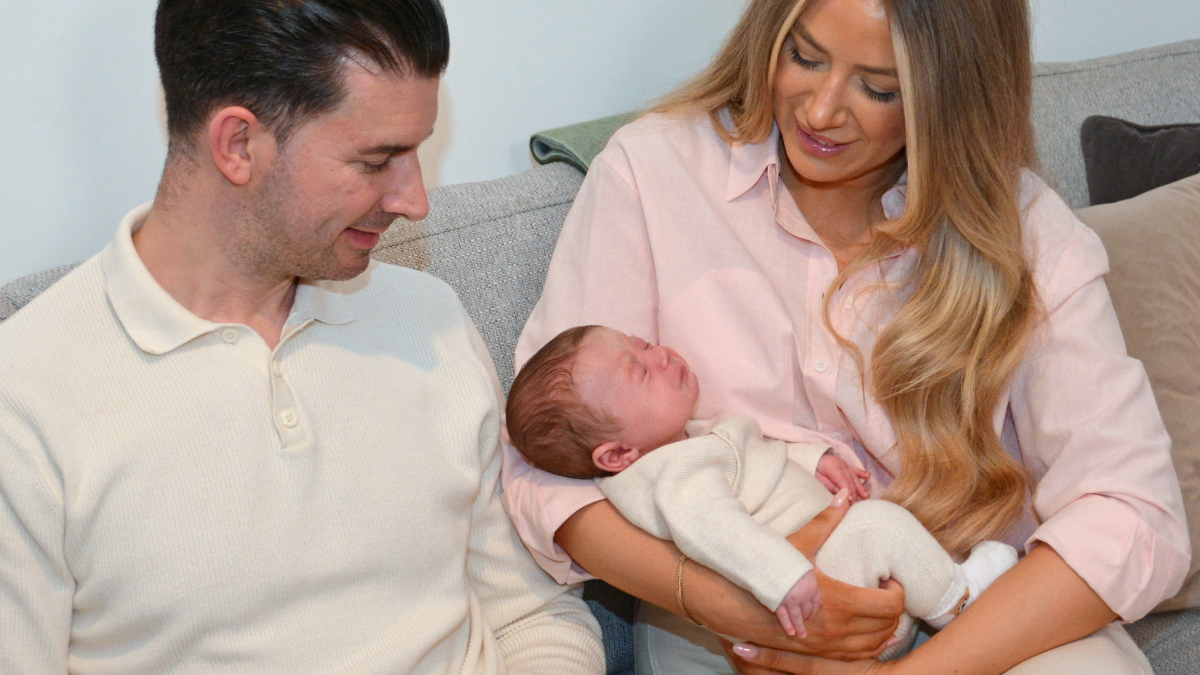 Ιατρικό θαύμα στο Ηνωμένο Βασίλειο: Γεννήθηκε το πρώτο μωρό με μεταμόσχευση μήτρας από νεκρή δότρια