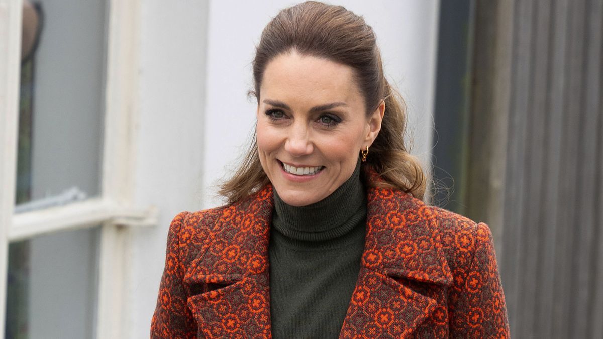 Η Kate Middleton με 60s παλτό, παρόμοιο με εκείνο που είδατε στο vintage store της γειτονιάς 1