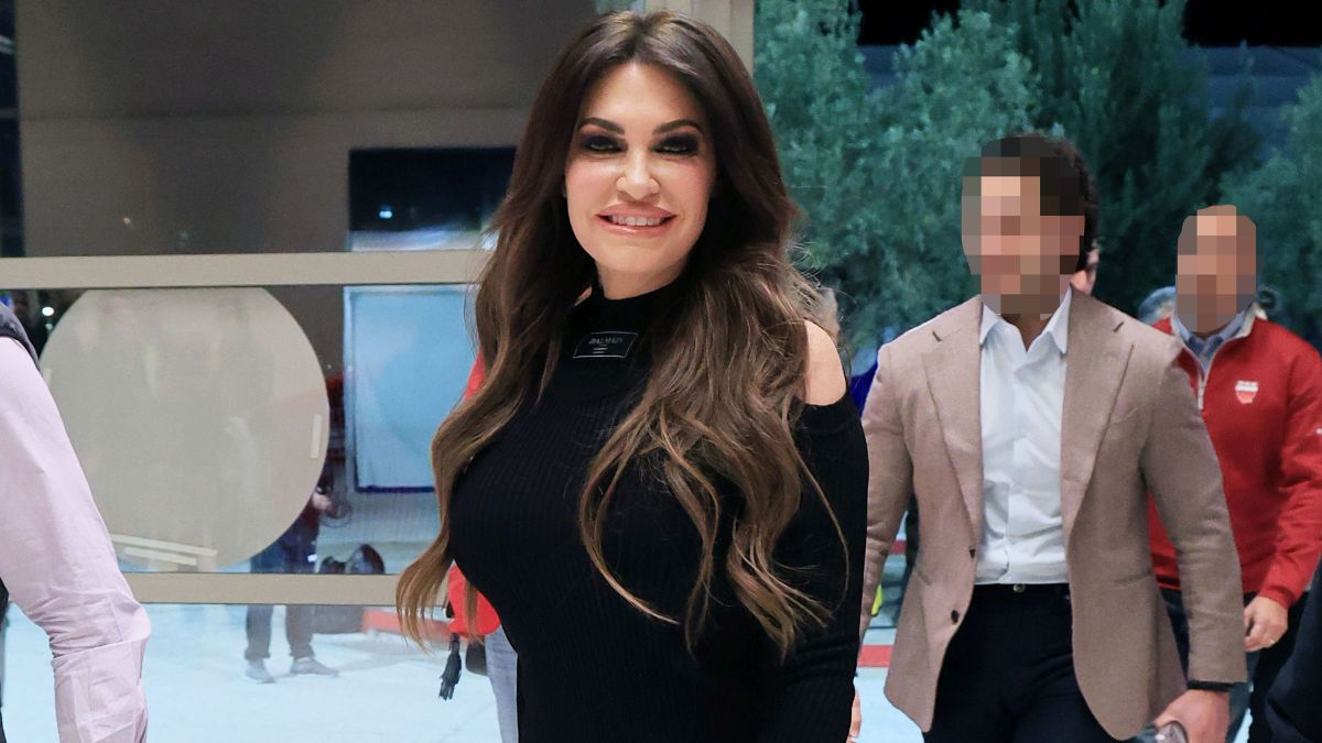 Kimberly Guilfoyle: Η εμφάνιση με little black dress και over the knee μπότες που έκανε αίσθηση 1