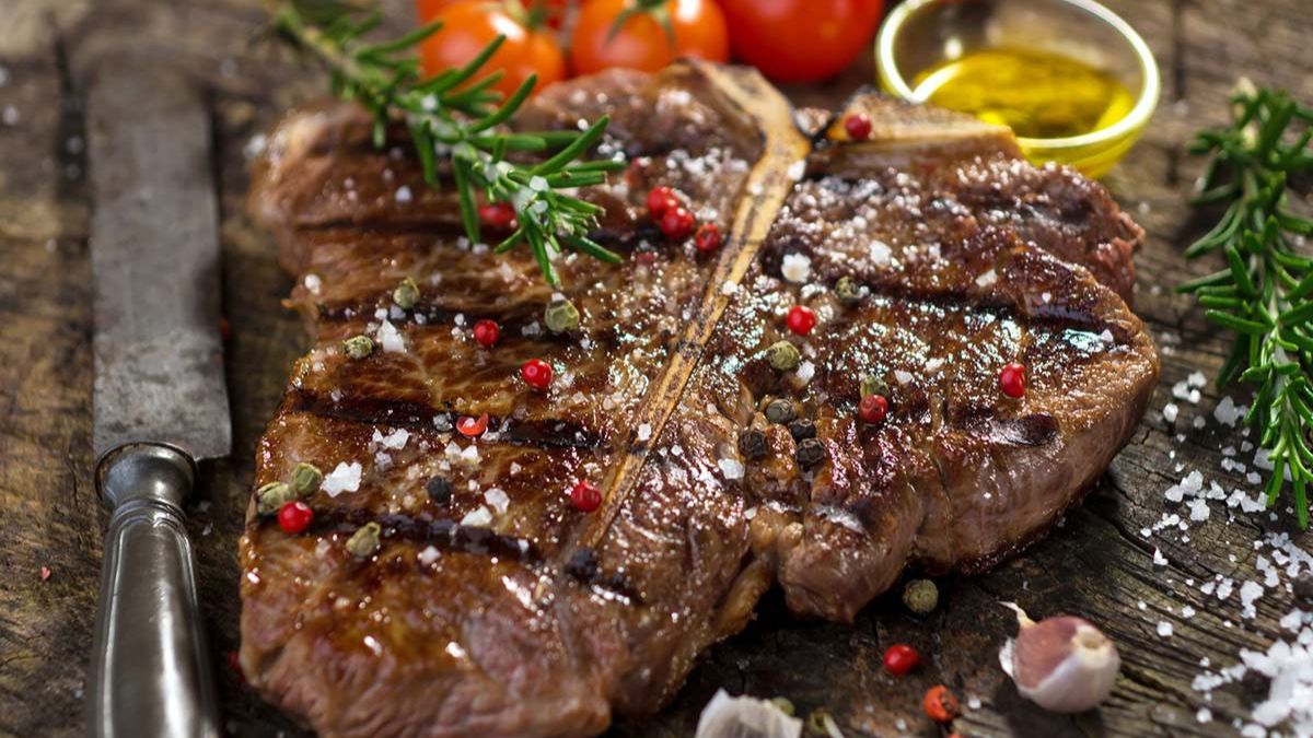 Τσικνοπέμπτη- Η τέλεια μαρινάδα που θα απογειώσει τη γεύση στο κρέας 1