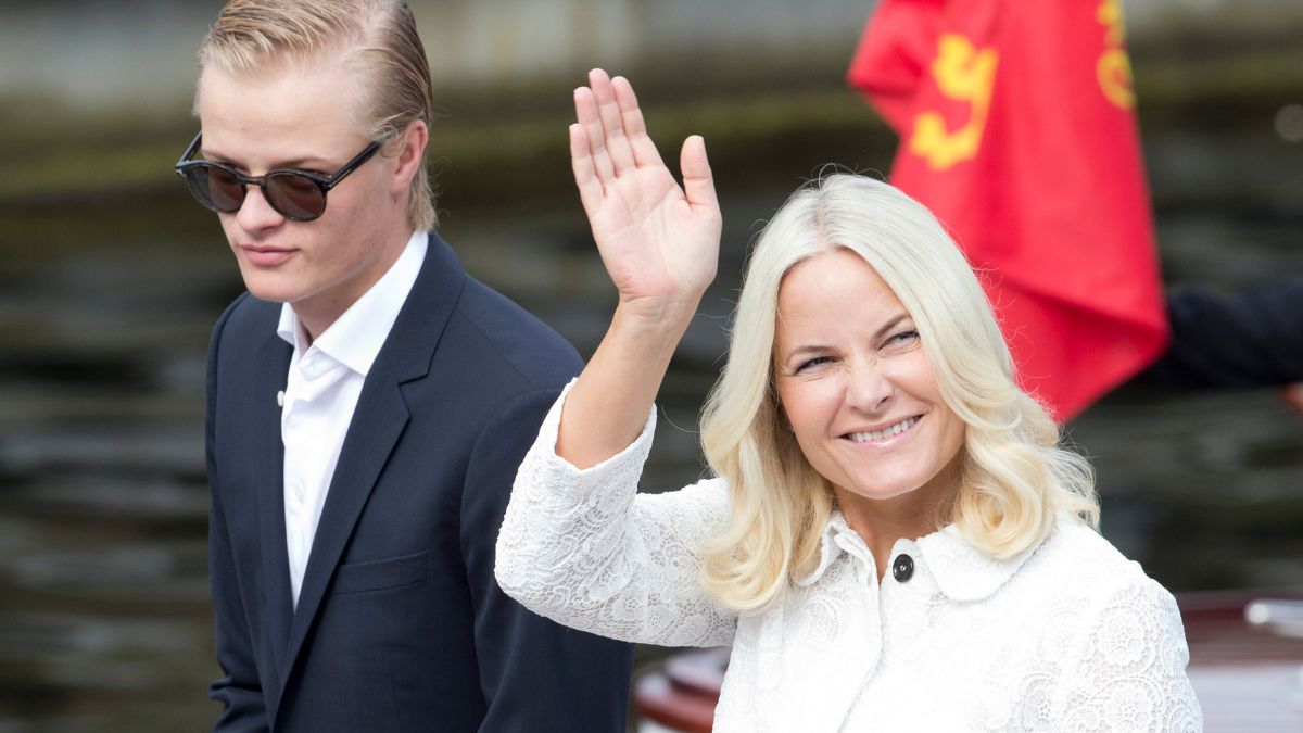 Νέα αρχεία από την υπόθεση Epstein: Οι αποκαλυπτικές συνομιλίες της Mette-Marit μαζί του 1