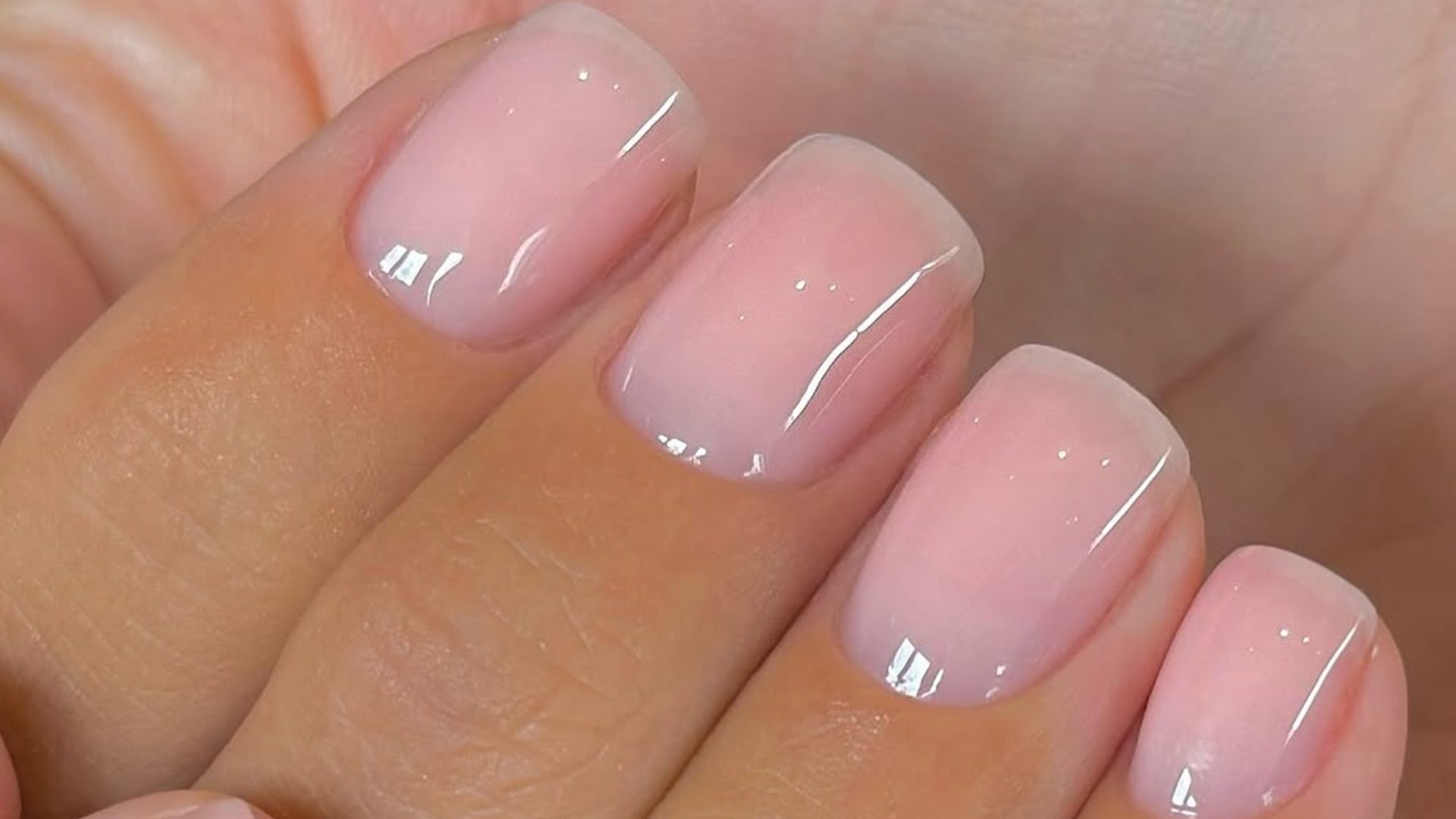 5 tips για να μη σπάνε τα νύχια σας 1