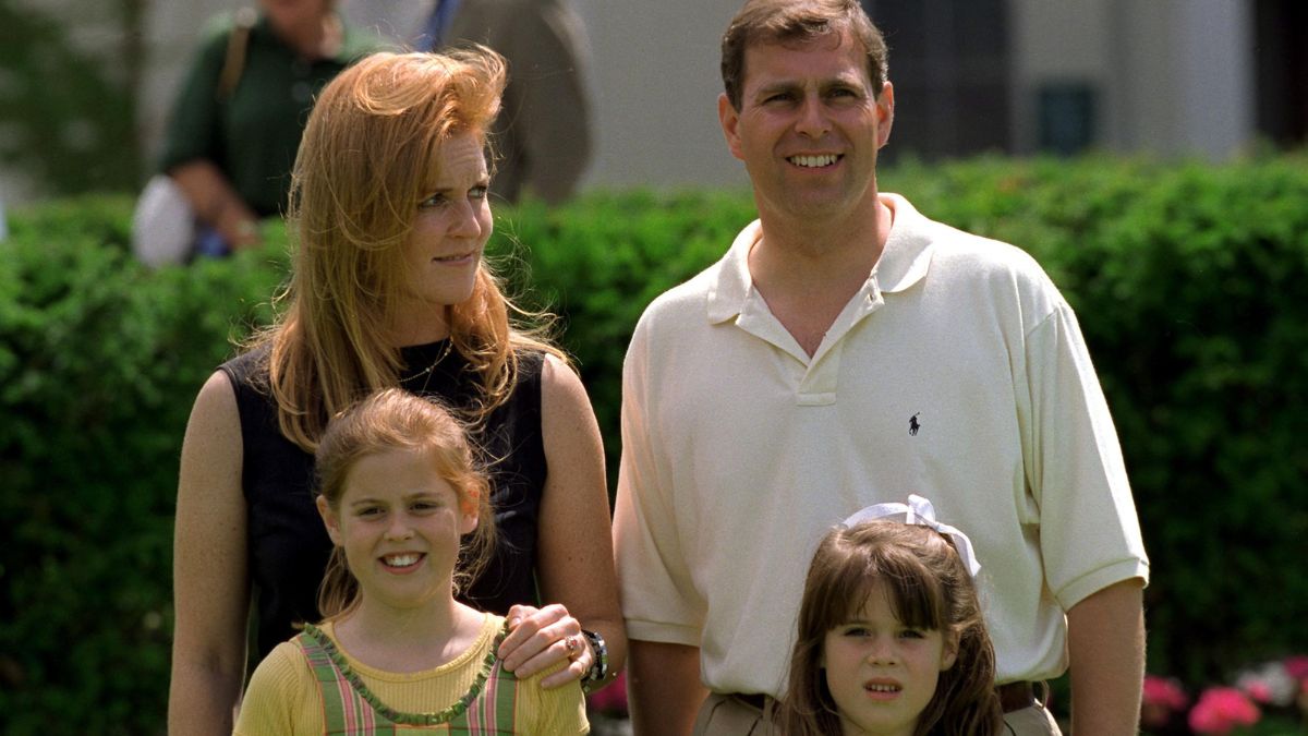 Η Sarah Ferguson, οι κόρες της και η συνάντηση με τον Jeffrey Epstein: Τι έδειξαν τα πρόσφατα έγγραφα 1