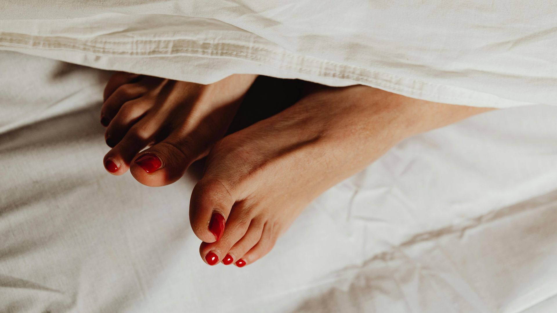 Τα πιο hot pedicure trends της άνοιξης -οι αποχρώσεις και τα σχέδια που θα επιλέξουμε 1