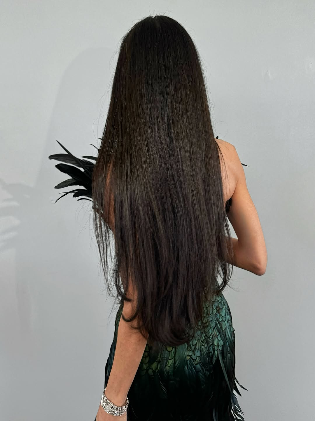 O Δημήτρης Γιαννέτος δημιούργησε ένα οσκαρικό hair look για τη Demi Moore 4