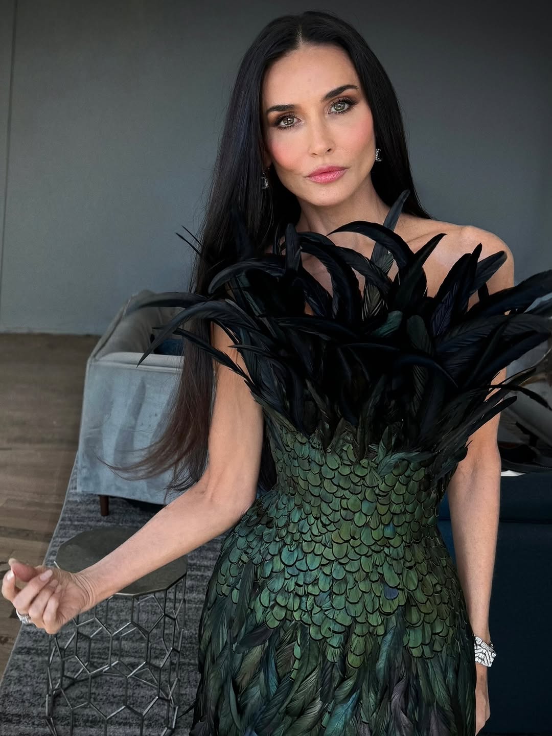 O Δημήτρης Γιαννέτος δημιούργησε ένα οσκαρικό hair look για τη Demi Moore 3