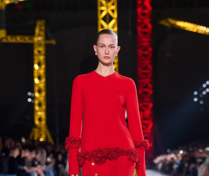 Η Chanel επαναπροσδιορίζει το φθινοπωρινό μακιγιάζ και δίνει νέα διάσταση στη λάμψη 3