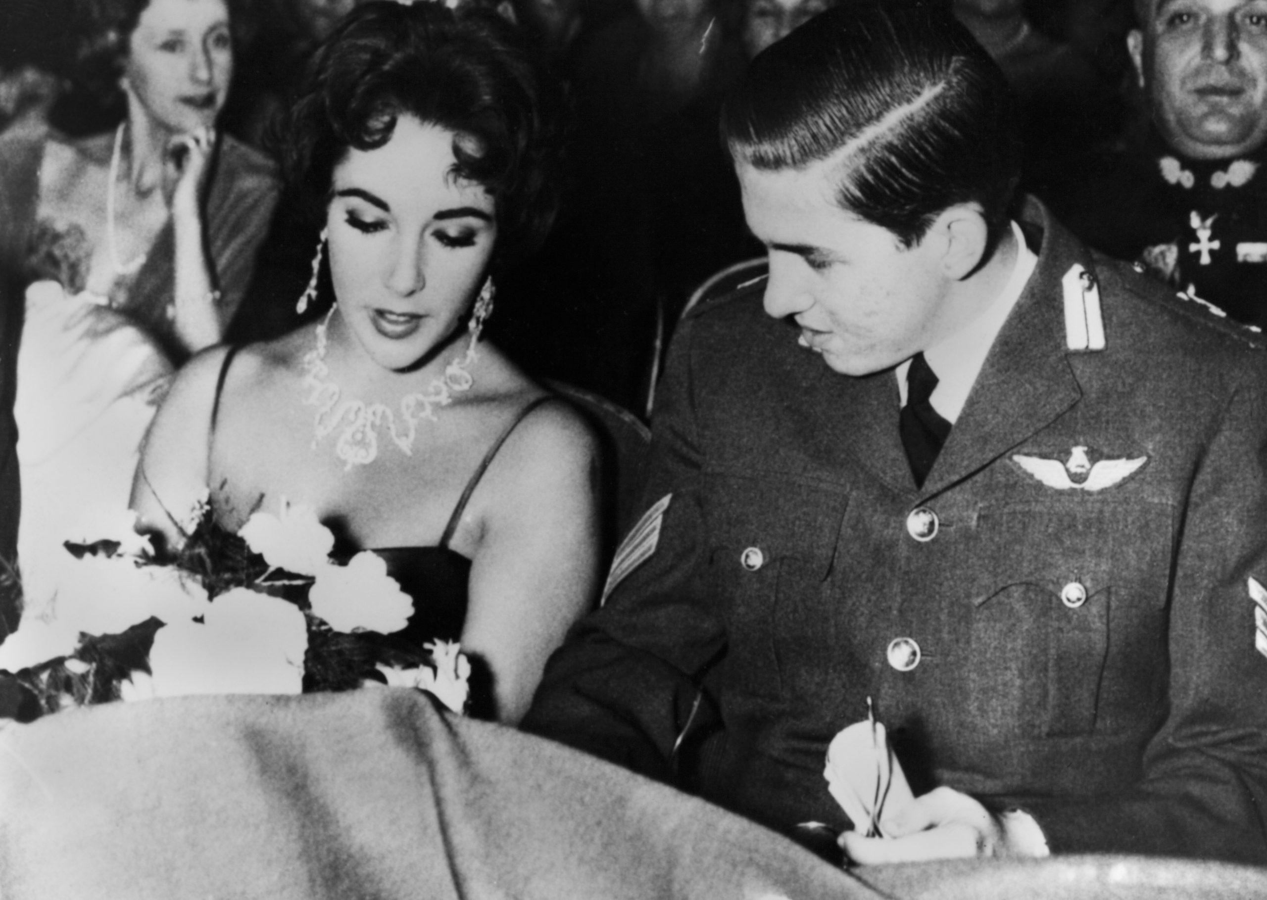 Elizabeth Taylor: Η «άγνωστη» συνάντηση με τον Κωνσταντίνο, τότε διάδοχο του ελληνικού θρόνου 1