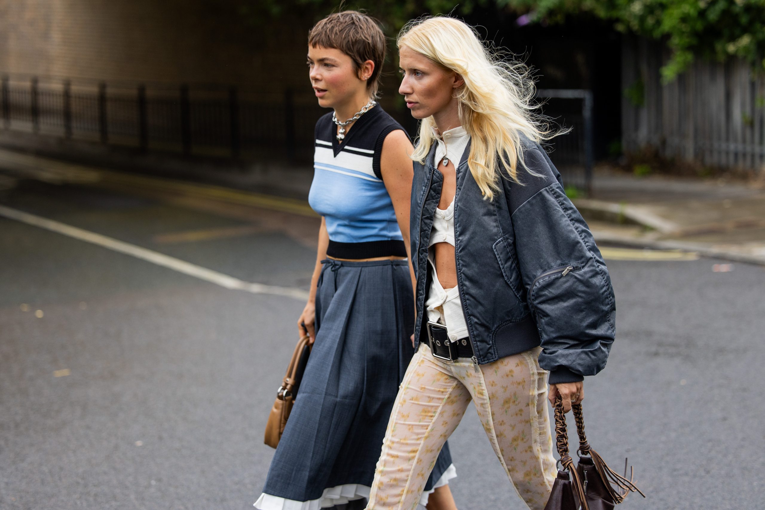 Απρίλιος: 8 σύνολα που θα φορέσουμε και θα αλλάξουμε διάθεση 1