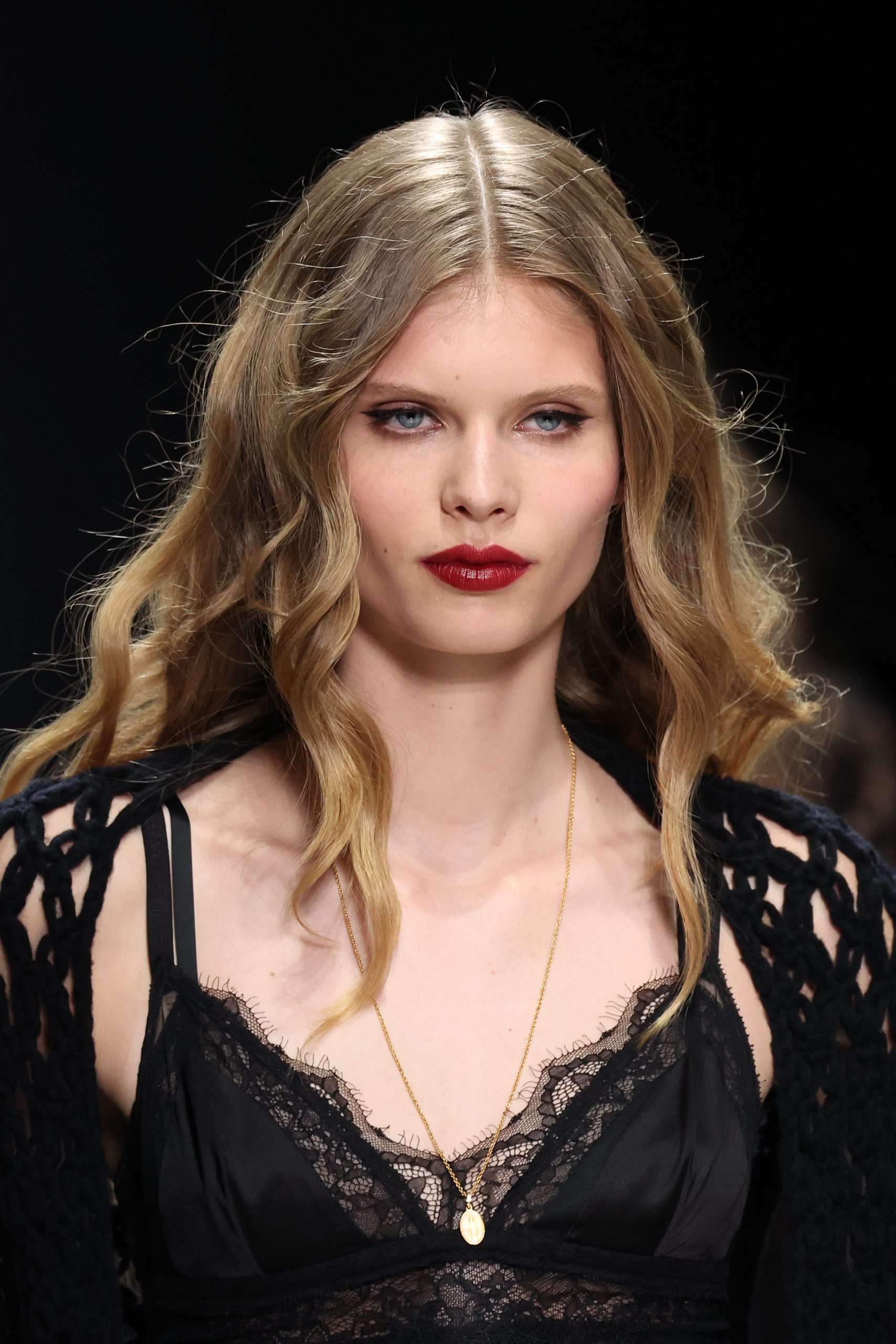 Wine Red lips: Η τάση που απογείωσε ο οίκος Dolce & Gabbana 4