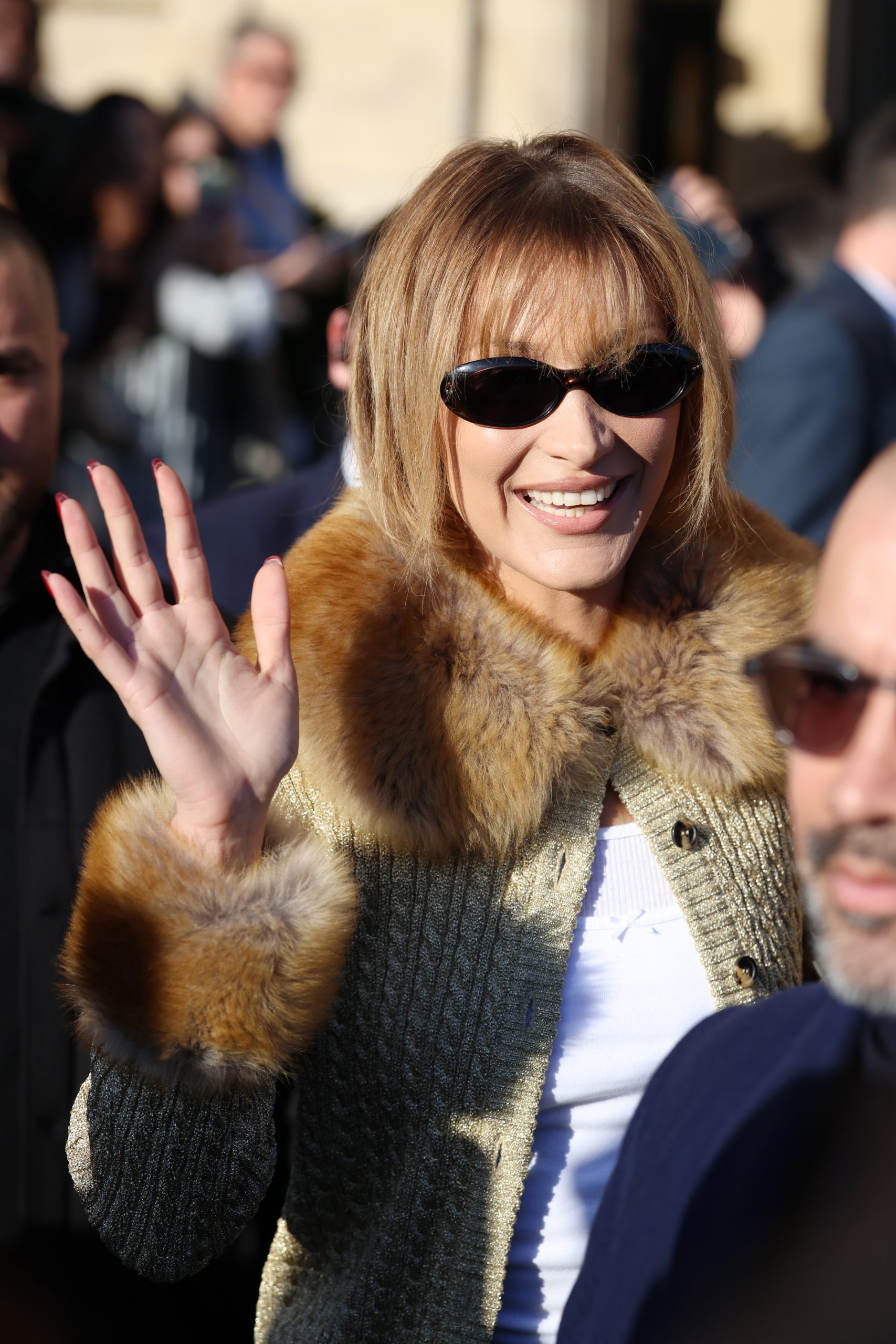 Το faux καρέ της Bella Hadid αποδεικνύει ότι δεν χρειάζεται ψαλίδι για αλλαγή 3