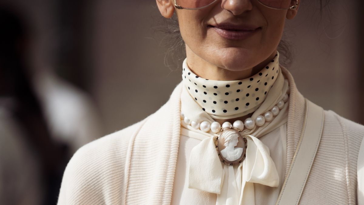 Cameo jewels: Το ρομαντικό και vintage στιλ κοσμημάτων που επιστρέφει 1