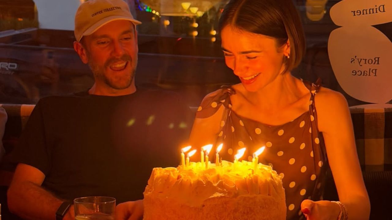 Lily Collins: Τα τρυφερά οικογενειακά στιγμιότυπα με αφορμή τα 37α γενέθλιά της 1