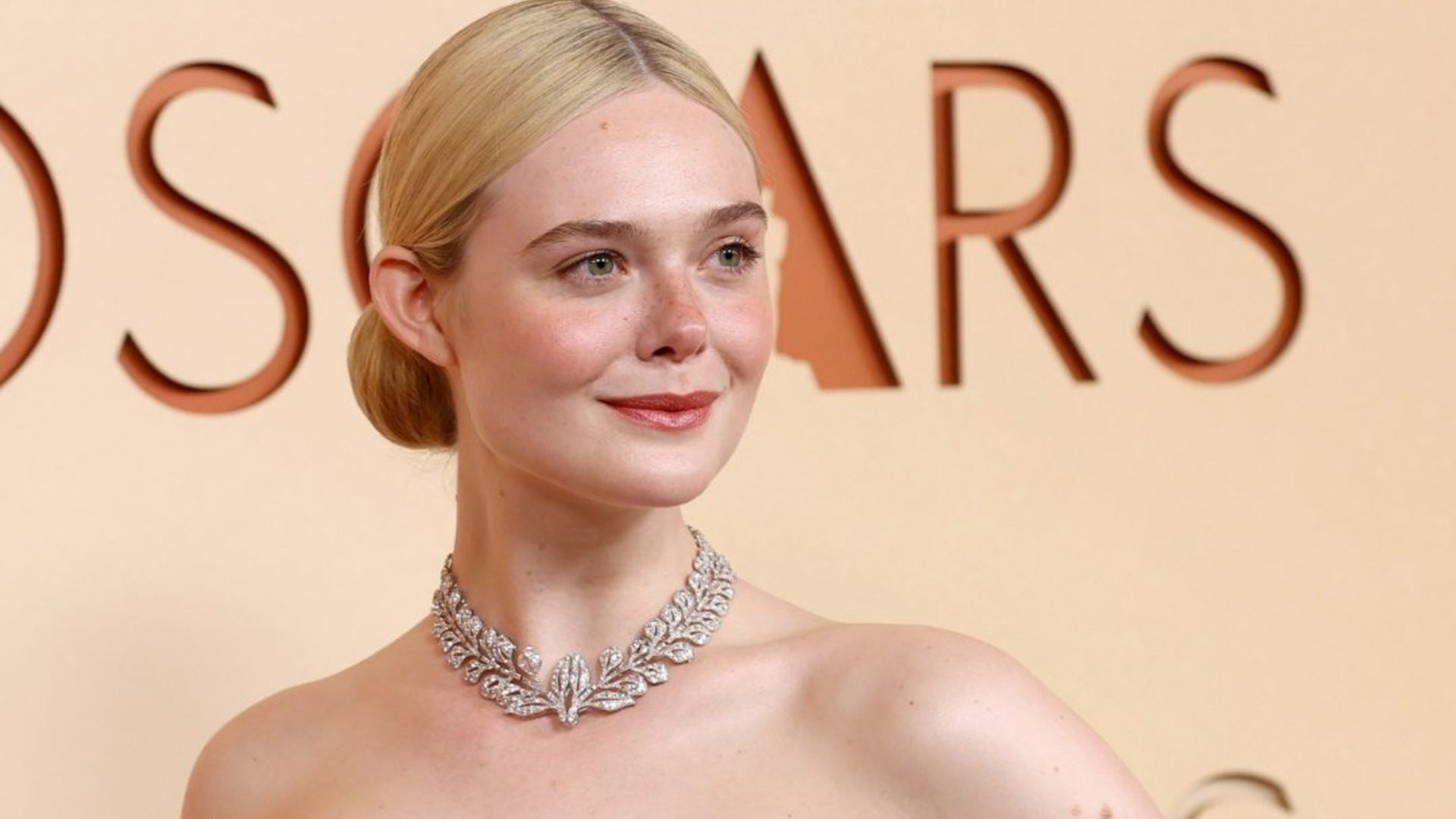 Elle Fanning: Έμοιαζε κυριολεκτικά με πριγκίπισσα στα φετινά βραβεία Όσκαρ 1