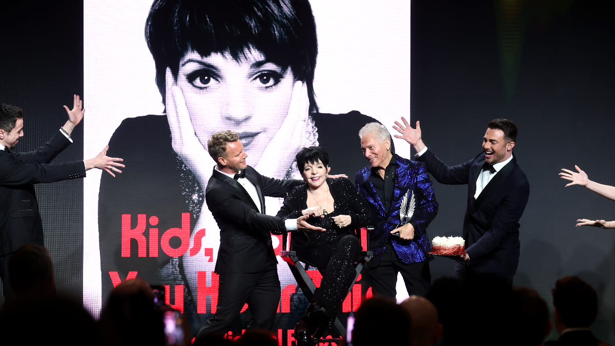 Η Liza Minnelli σε μια σπάνια δημόσια εμφάνιση στα GLAAD Media Awards 1