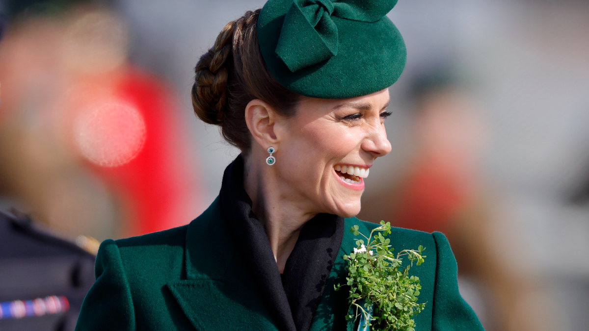 H Kate Middleton μαγνήτισε τα βλέμματα με το πράσινο κυπαρισσί λουκ της για το St Patrick’s Day 1
