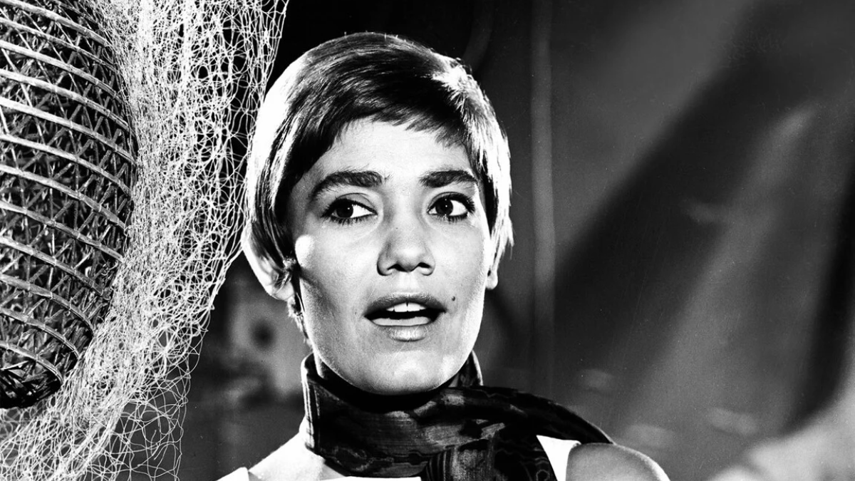 Μαρινέλλα: Το κομμάτι που απαγόρευσε η Χούντα, αλλά εκείνη συνέχισε να τραγουδά από τα μπουζούκια μέχρι το BBC 1