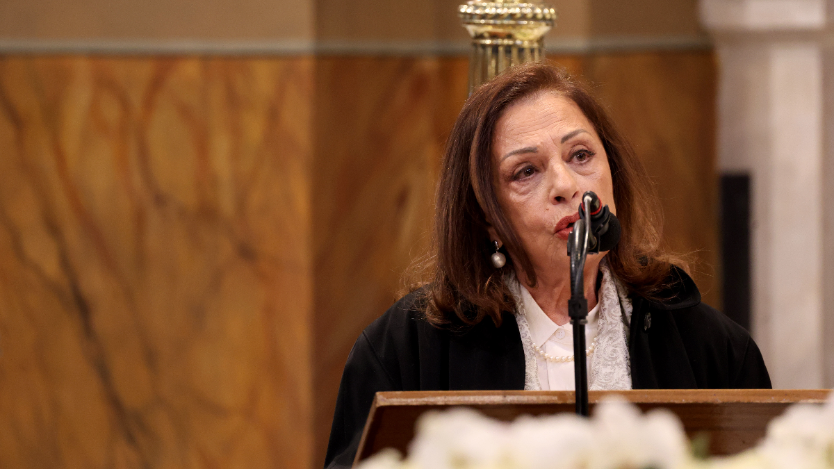 Χάρις Αλεξίου: «Μαρινέλλα μου, καπετάνισσα» – Γιώργος Νταλάρας: «Για μένα πέθανε η δεύτερη μάνα μου» 1