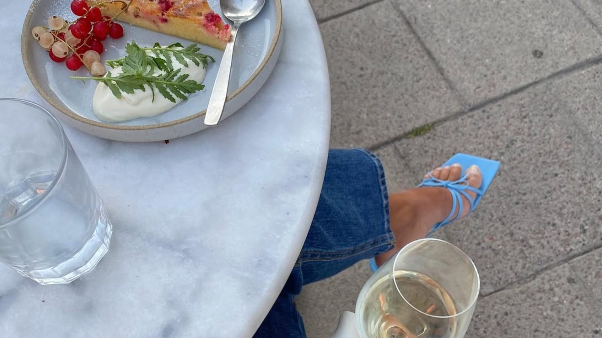 It’s pedi season: Τα χρώματα που θα φέρουν την άνοιξη στα άκρα σας 1