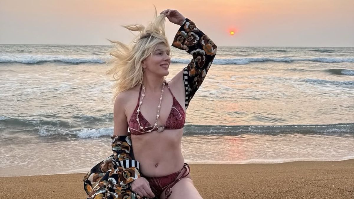 Σμαράγδα Καρύδη: Οι φωτογραφίες με μπικίνι από τη Σρι Λάνκα και το μήνυμα για τη γιορτή της 1