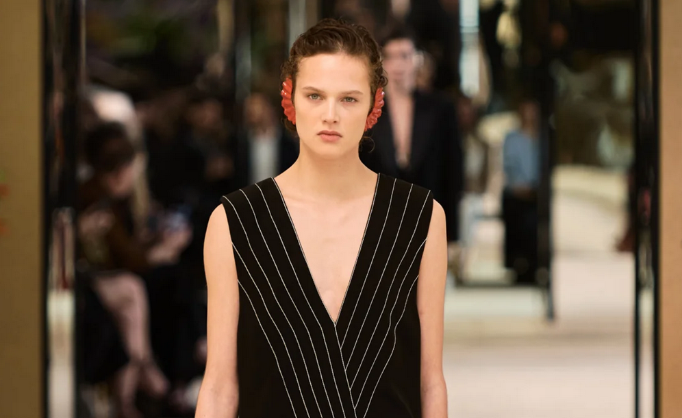 Chanel Cruise 2026/2027: Soft waves και λαμπερή επιδερμίδα με έμπνευση από τη θάλασσα 6