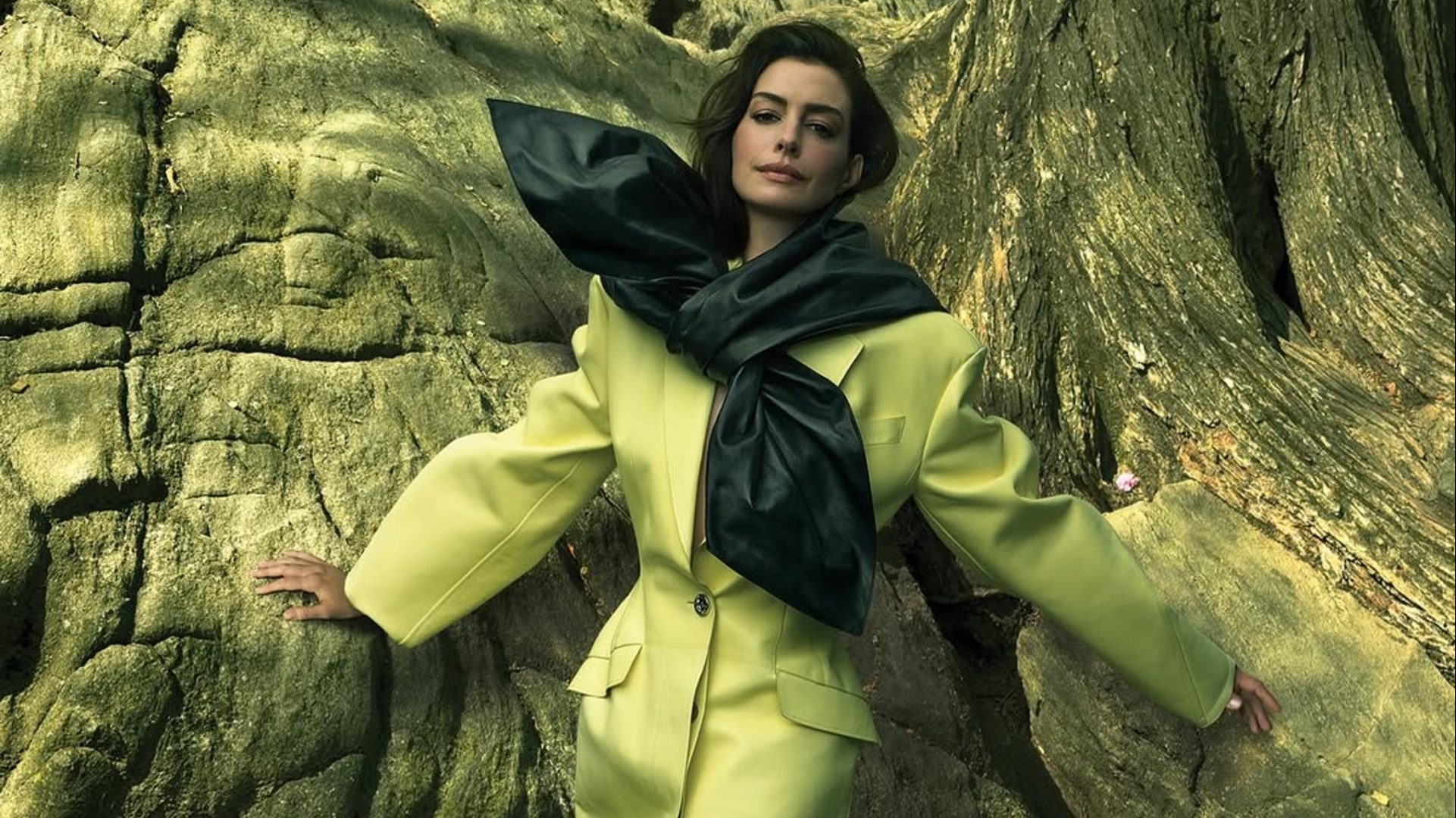 Η μεγάλη αλλαγή της Anne Hathaway: Δείτε το νέο της hair look 1