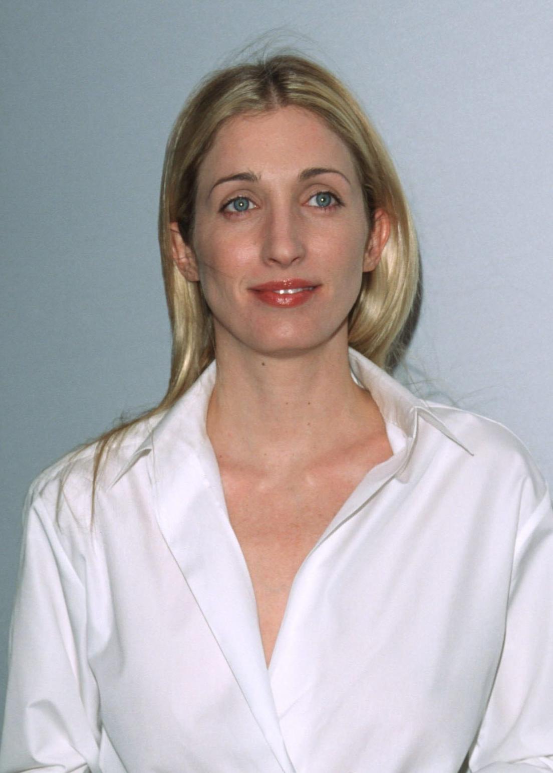 Γιατί όλοι ψάχνουν το άρωμά της Carolyn Bessette Kennedy; 3
