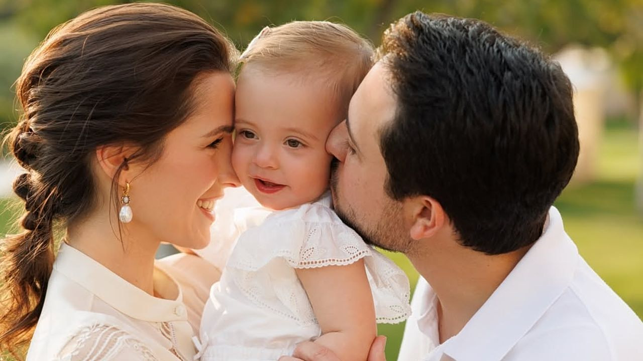 Πριγκίπισσα Ράτζουα της Ιορδανίας: Το σπάνιο οικογενειακό πορτρέτο για τα γενέθλιά της 1