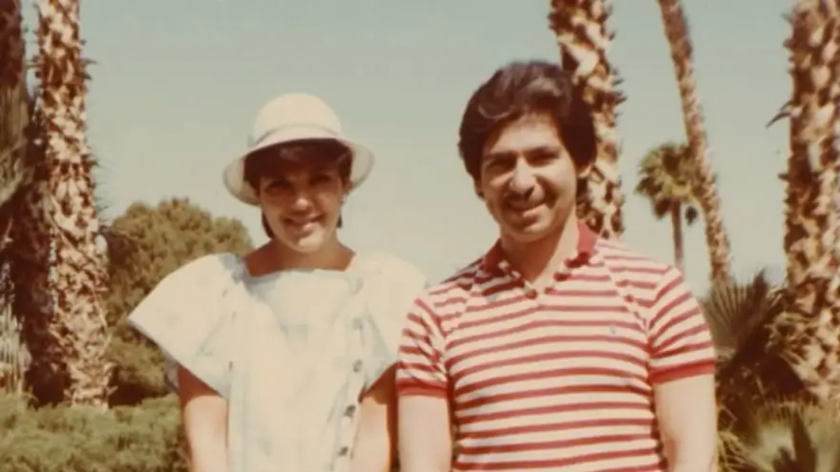 Η Kris Jenner ανοίγει το οικογενειακό της άλμπουμ- Οι σπάνιες πασχαλινές φωτογραφίες με τον Robert Kardashian