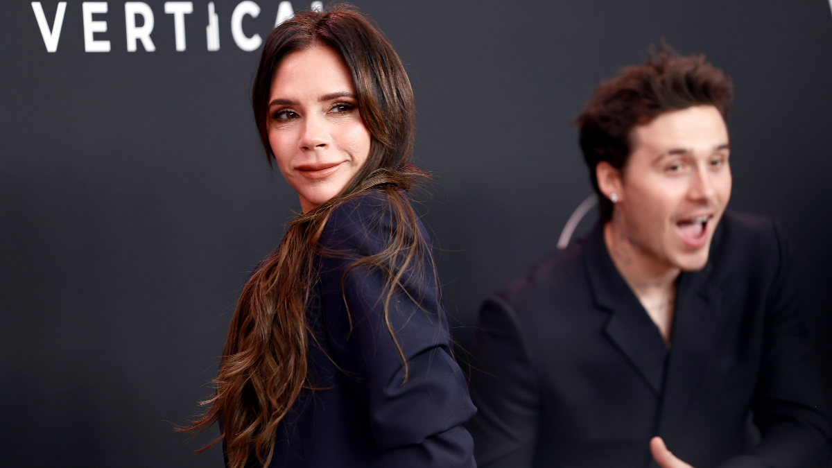 Victoria Beckham: Σπάει τη σιωπή της και αναφέρεται για πρώτη φορά στη ρήξη με το γιο της, Brooklyn
