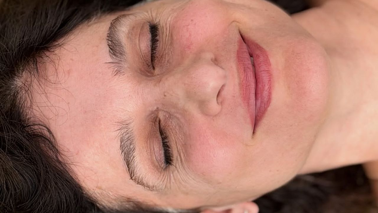 Η Μαρίνα Καλογήρου έκλεισε τα 48 και μας έδειξε πώς ήταν στη βρεφική της ηλικία