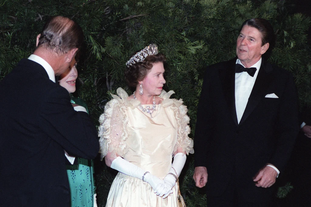 Κατασκόποι, λάμψη και σκάνδαλα- Tα μυστικά του στυλ του Οίκου των Ουίνδσορ 1