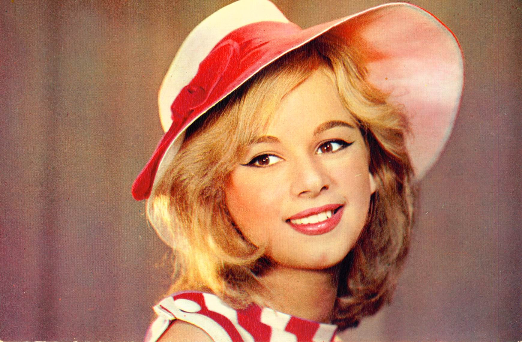 Αλίκη Βουγιουκλάκη: Ο γιατρός της αποκαλύπτει όσα του είπε στις τελευταίες της στιγμες – «Θέλω να ζήσω» 1