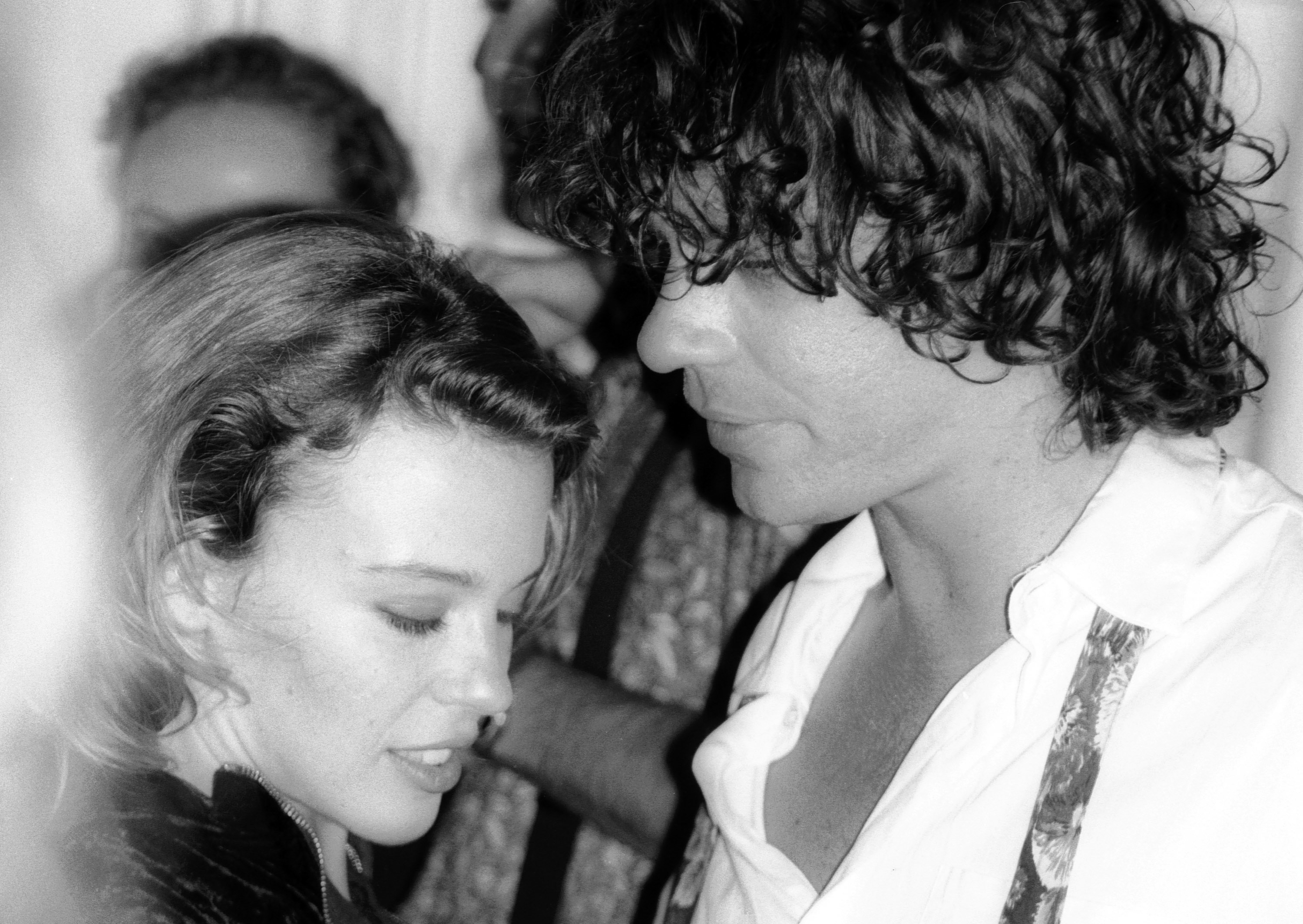 Στον κυκλώνα του έρωτα της Kylie Minogue και του Michael Hutchence 1