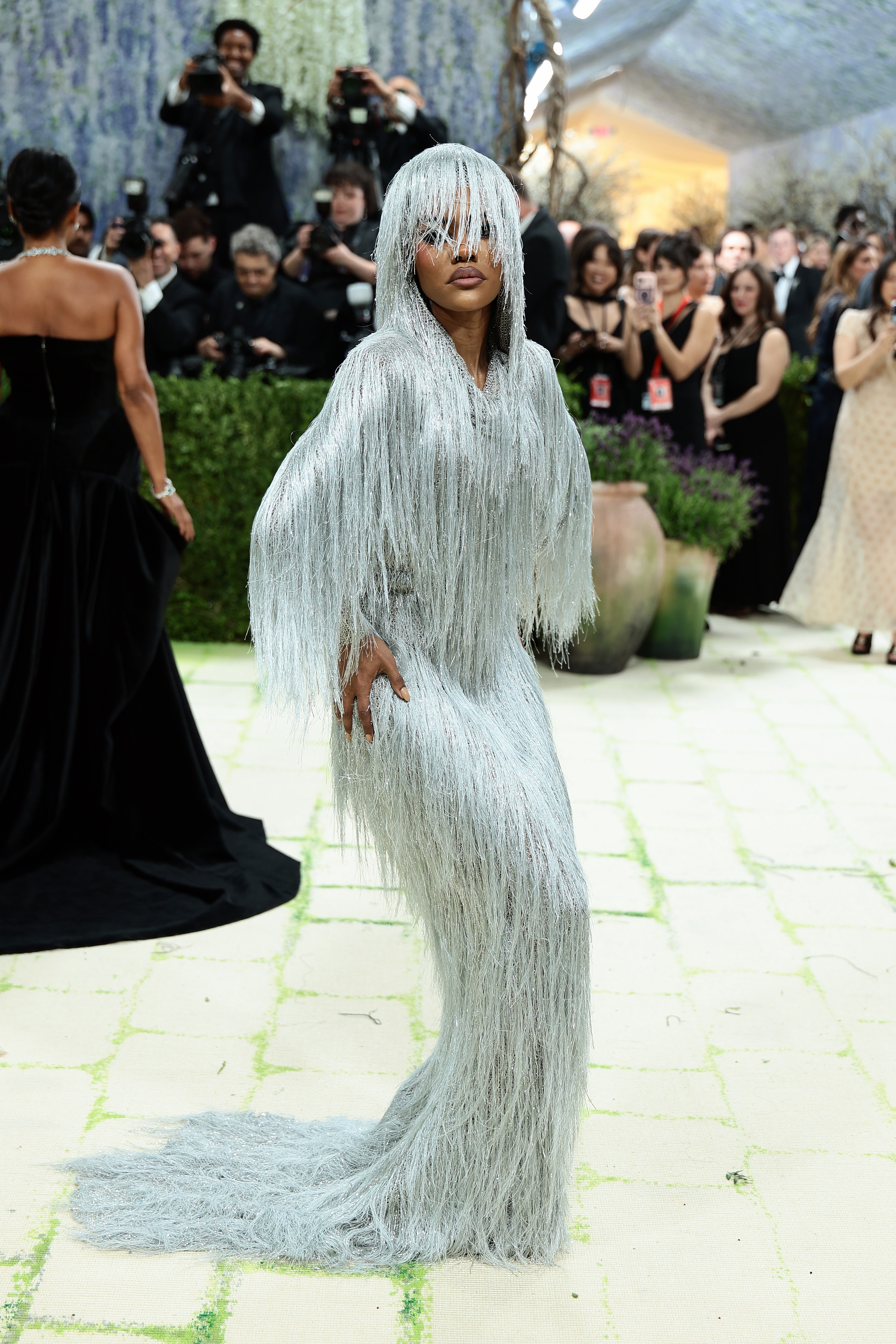 Met Gala 2026: Οι πιο εντυπωσιακές, οι επιτυχημένες και οι εκτός θέματος εμφανίσεις 13