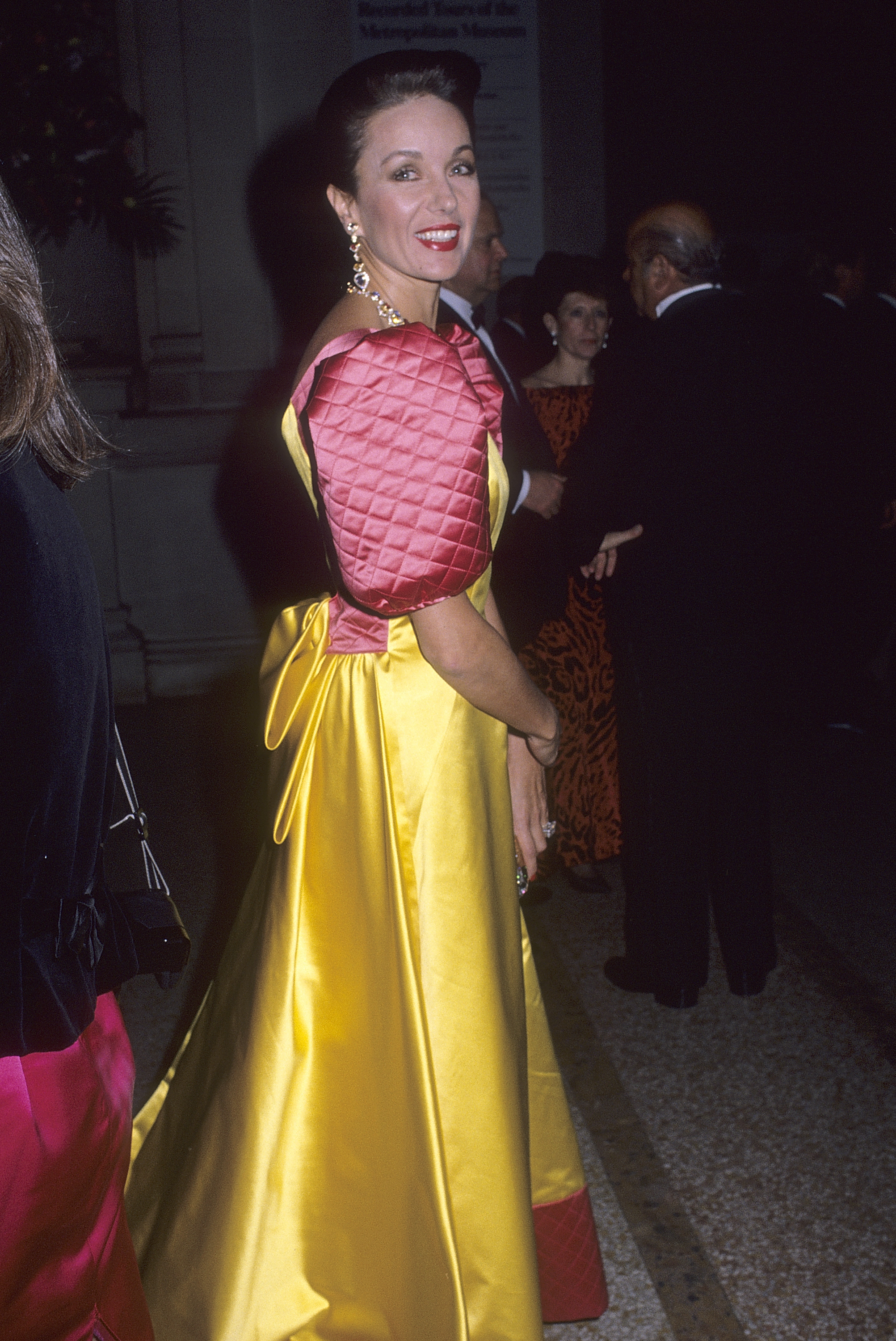 Throwback: Όταν η Ελληνίδα Della Rounick περπάτησε στο χαλί του Met Gala 2