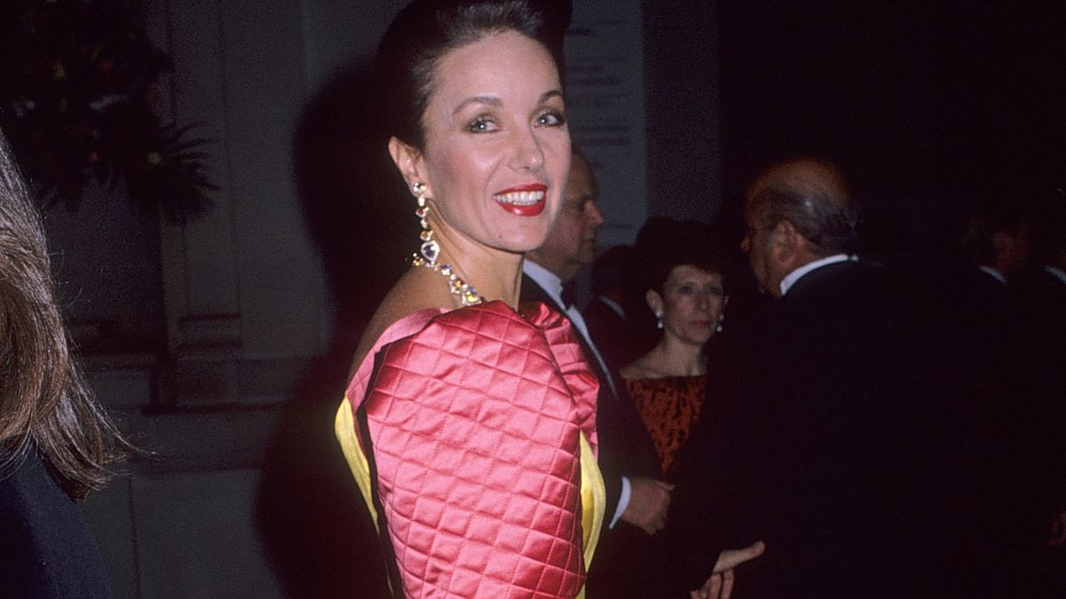 Throwback: Όταν η Ελληνίδα Della Rounick περπάτησε στο χαλί του Met Gala 1