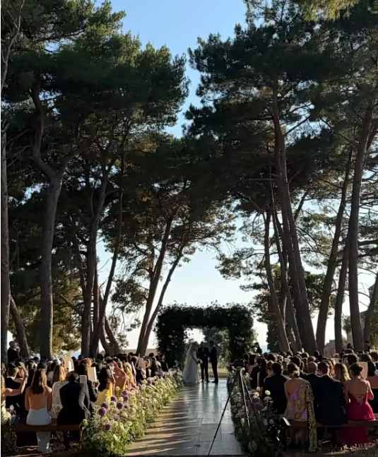 Ο λαμπερός γάμος της Αμαλίας Κωστοπούλου και του Τζέικ Μέντγουελ με φόντο τη Μεσσηνία 3