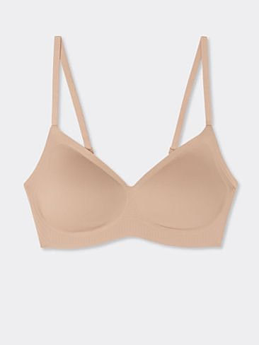 Το μικρό fashion detail που κάνει τεράστια διαφορά μετά τα 50 3