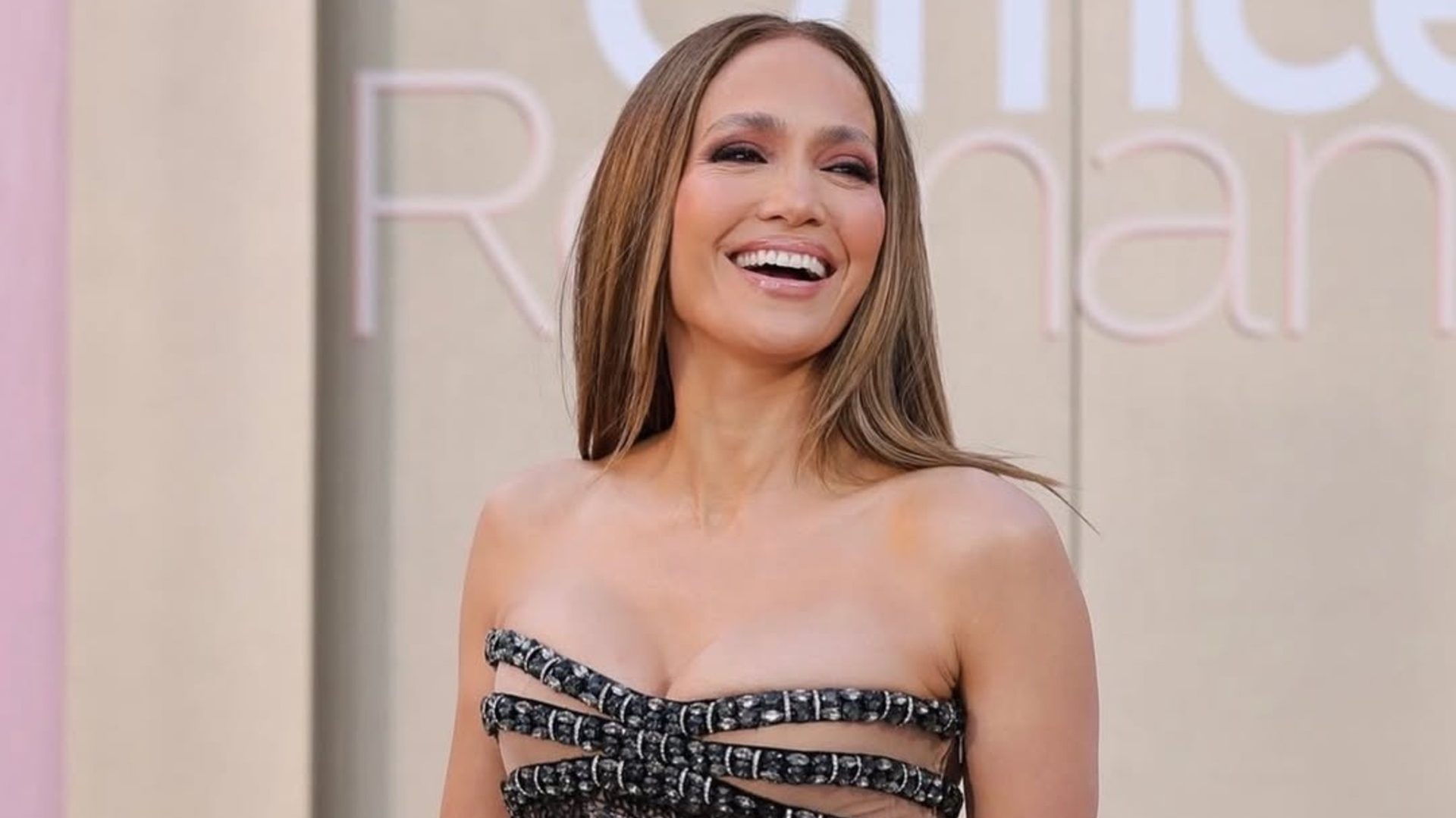 Η λεπτομέρεια στο μακιγιάζ της Jennifer Lopez που δεν περιμέναμε να δούμε 1