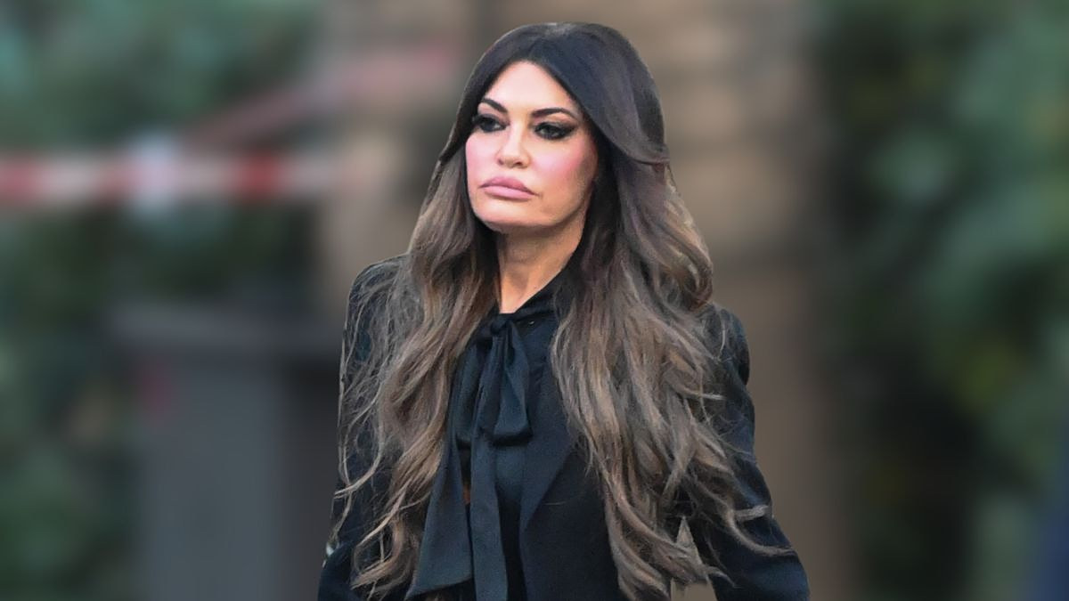 Kimberly Guilfoyle: «Ο πατέρας μου και η μητέρα μου πέθαναν από καρκίνο. Είναι κάτι που με αφορά βαθιά» 1