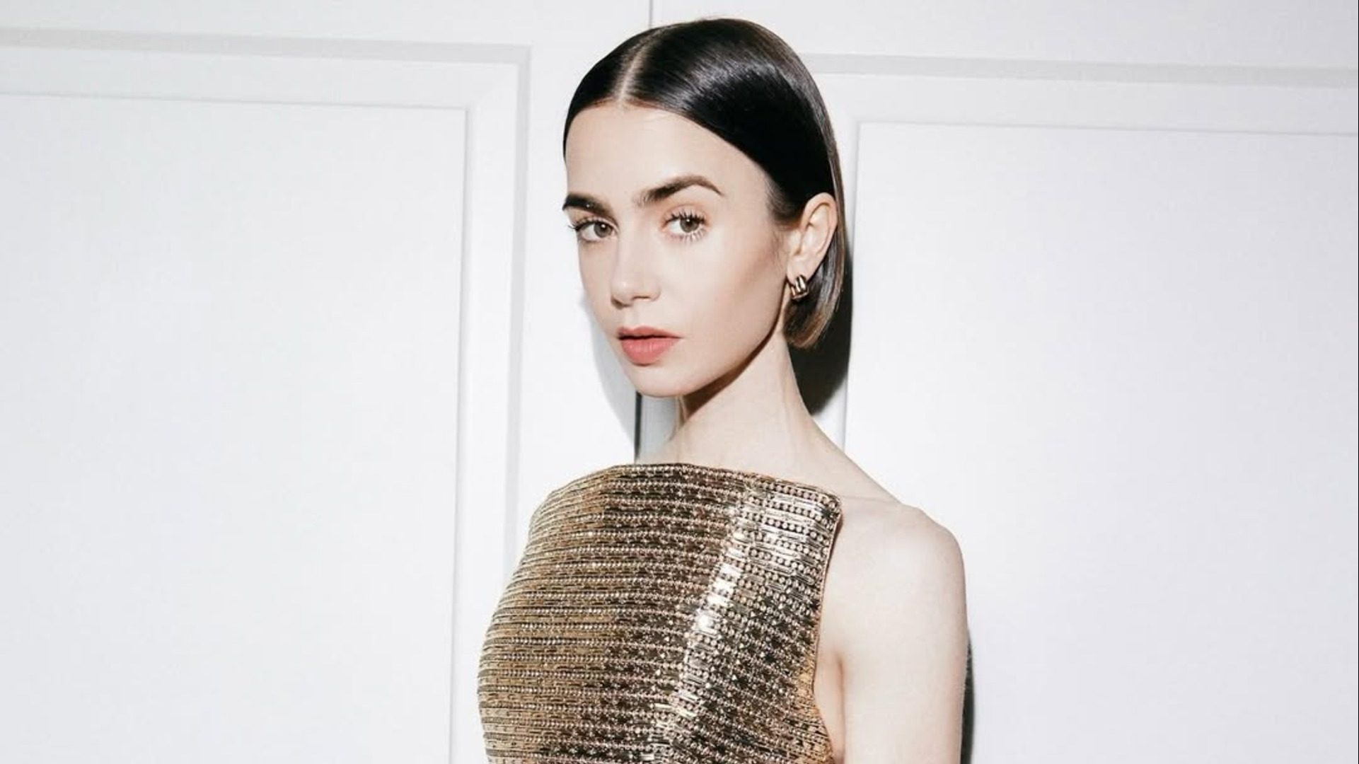 Είναι το micro bob της Lily Collins το επόμενο κούρεμα που θα κάνετε; 1
