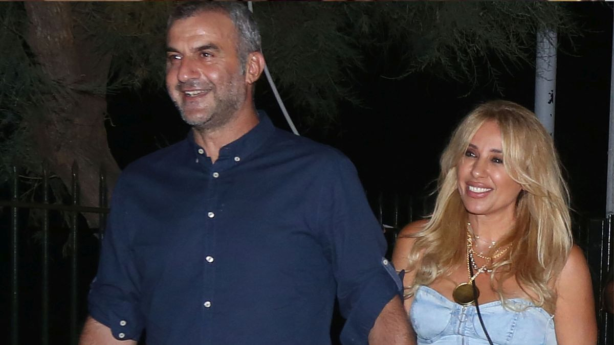 Το σπαρακτικό αντίο του Τραϊανού Δέλλα στη Γωγώ Μαστροκώστα – «Όσο μακριά και να πετάξεις η αγάπη μου θα σε φθάνει» 1